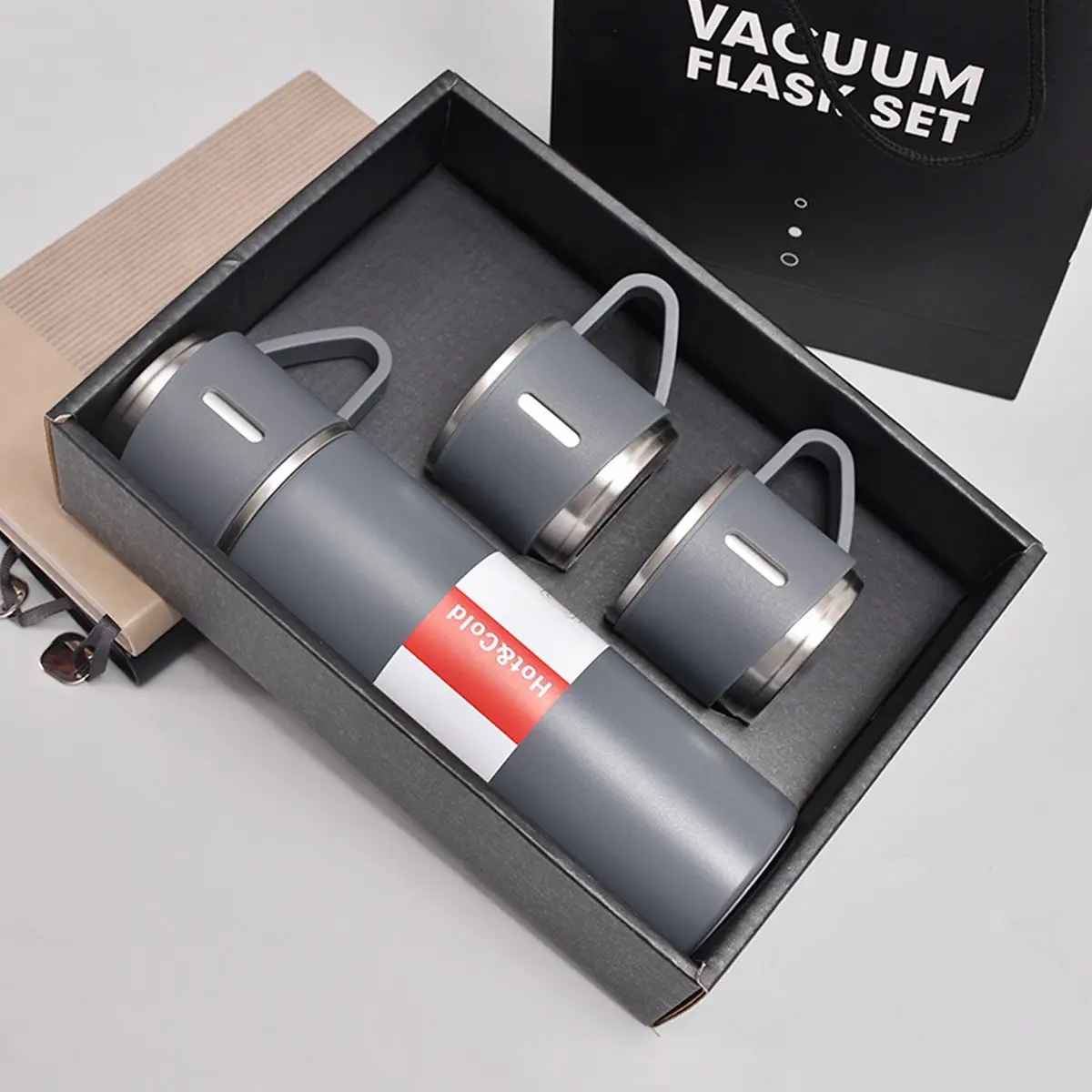 Garrafa Térmica 500ml Com Kit 3 Xícara Café Chá Yozi Cor Cinza